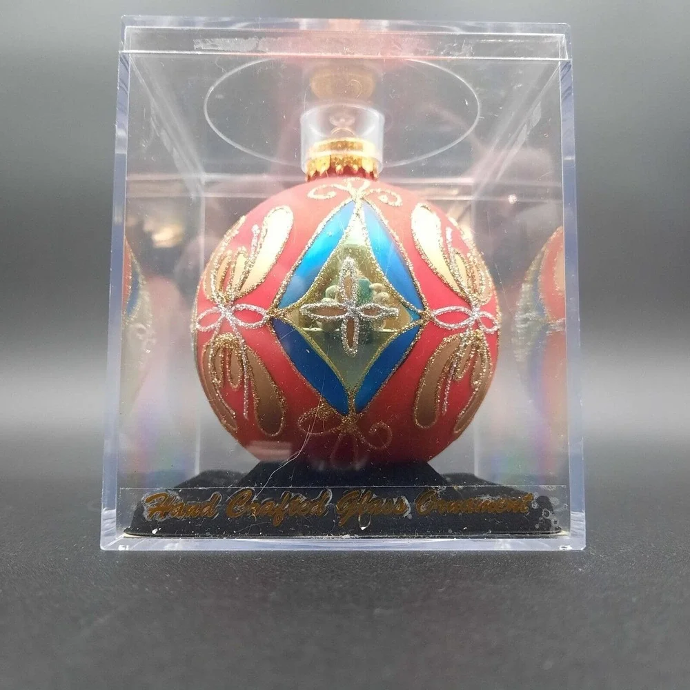 Unique‎ Treasures Glass Ornament W/ Gold & Glitter Detail In Display Box